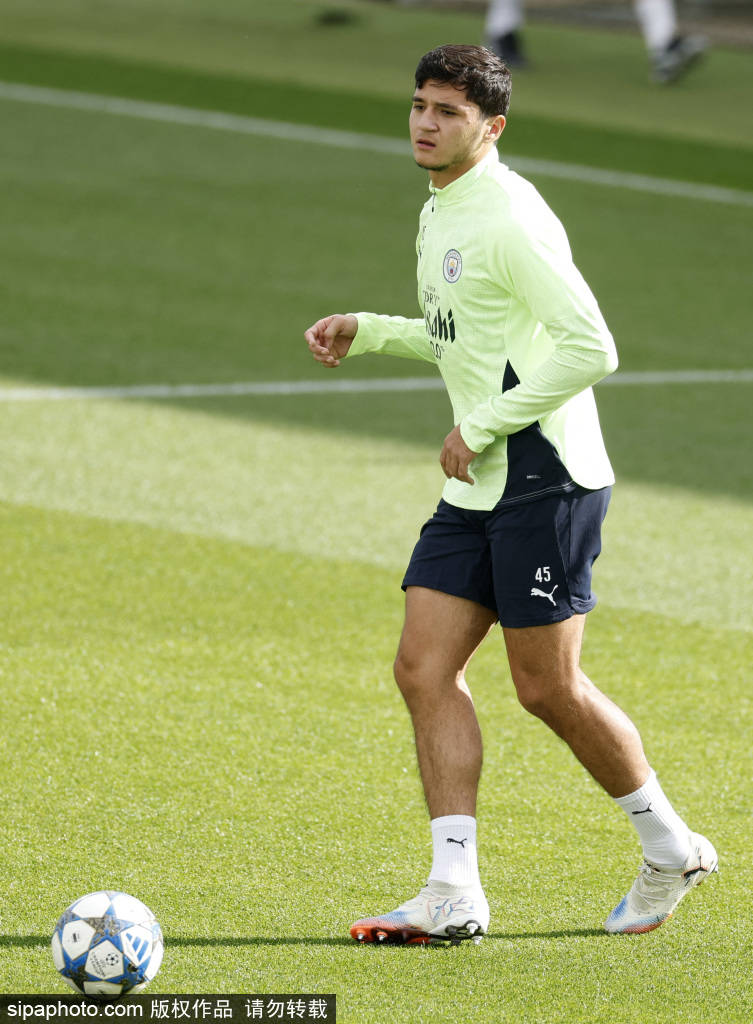 亚洲小将让瓜帅战术活了！法甲10万身价踢出一个亿水准，曼城赚麻